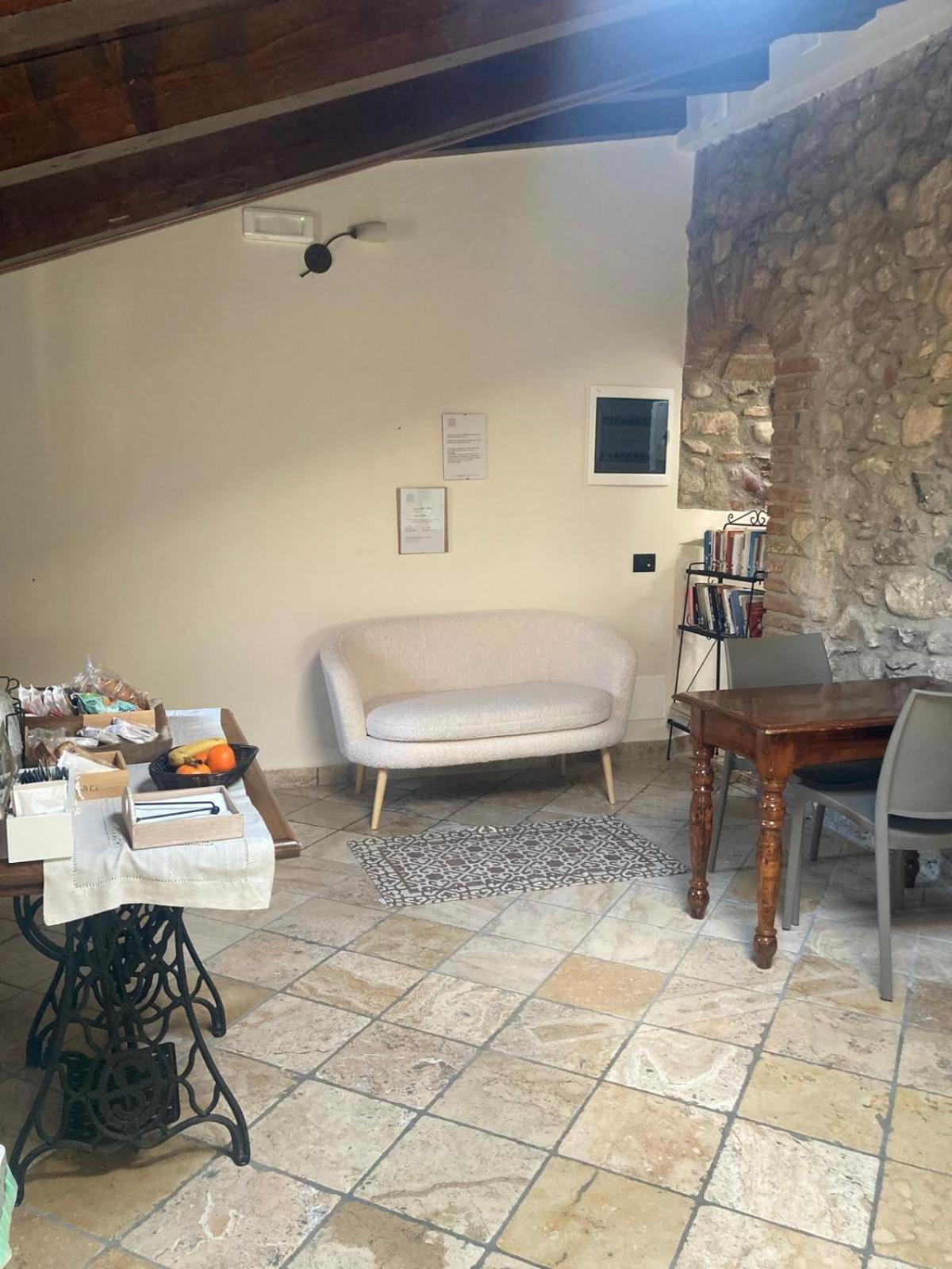 Bed & Breakfast Rustico Di Benellini Angela